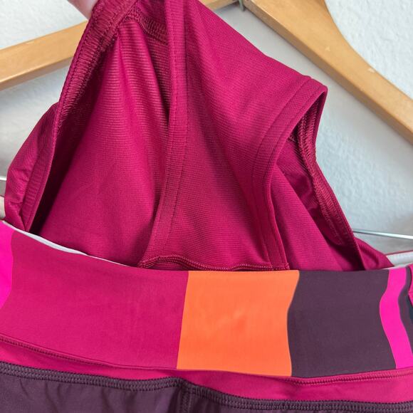 Lululemon Run Times Short *4-way Stretch Bordeaux Drama Blossom Stripe Sz 8 - Picture 8 of 9
